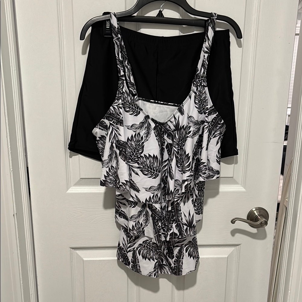 Black and White Leaf Print Romper